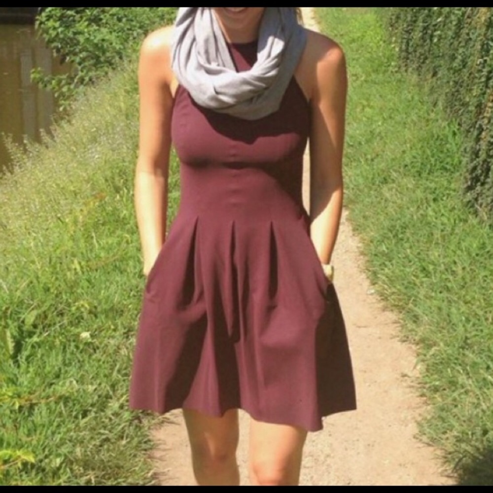 Lululemon Here To There Dress Burgundy (Bordeaux Drama) Size 8